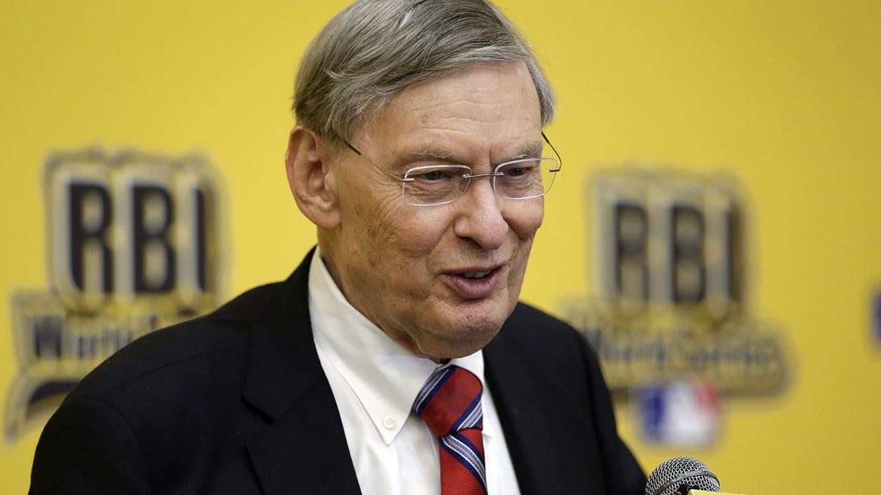 MLB owners meet to elect next commissioner